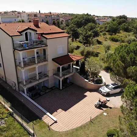 Apartman In - Istrien 47152 *