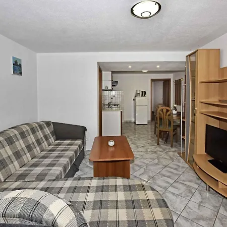 In - Istrien 47152 Apartman *